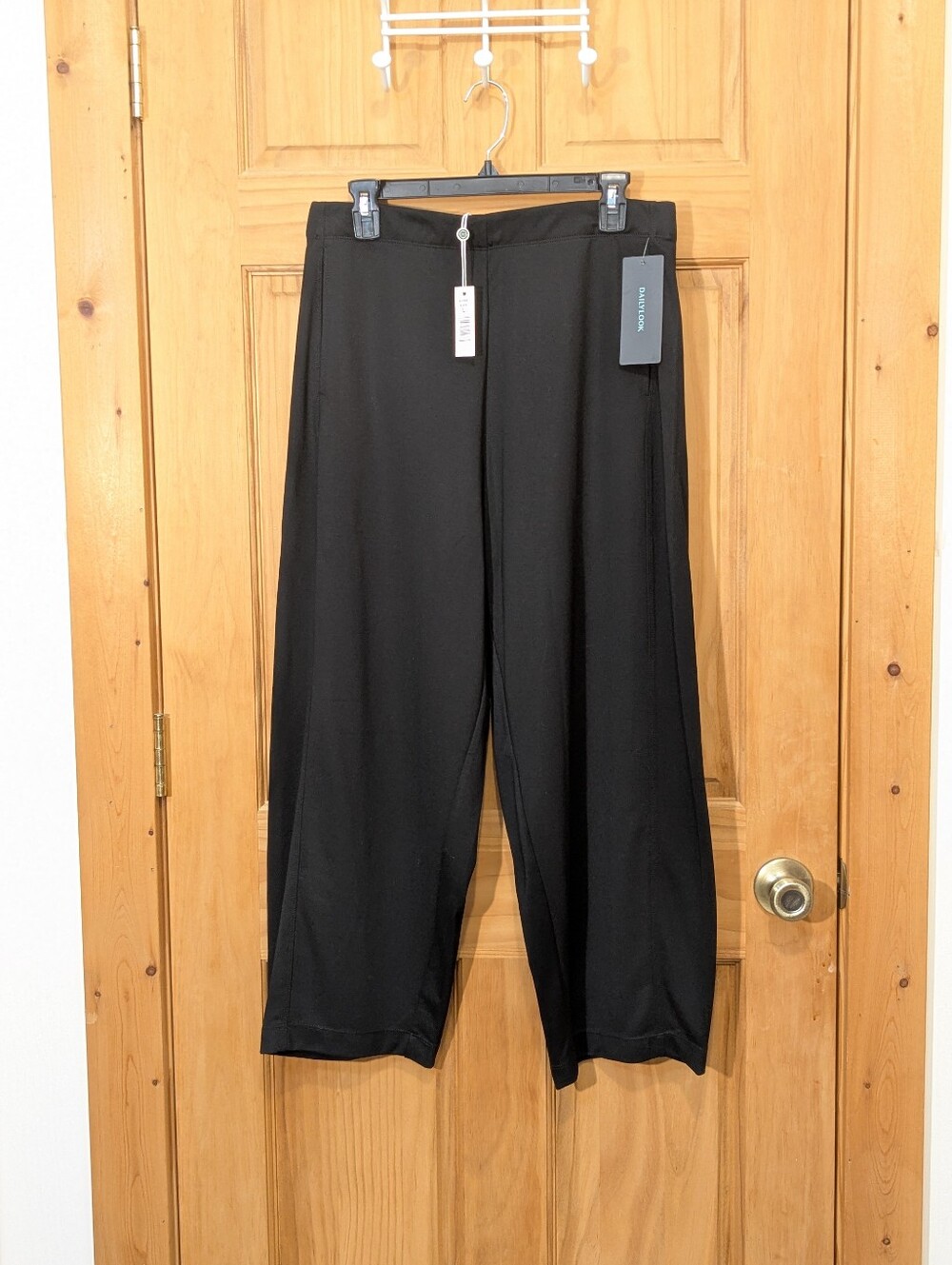 Max Studio NWT Barrel Leg Trouser Pants Black Mid Rise Ankle Length Womens LG - Picture 8 of 14